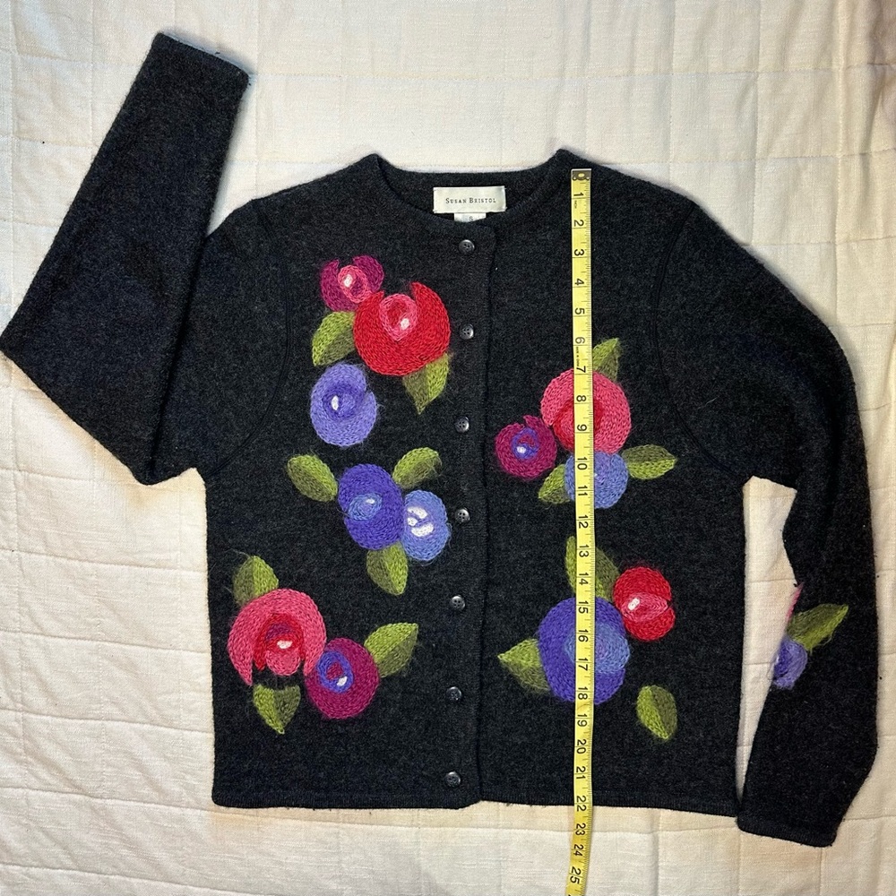 Susan Bristol 100% Wool Vintage Cardigan size small - Picture 5 of 8